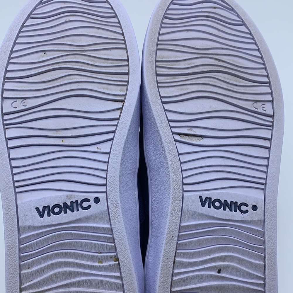 Vionic Kani Perforated Suede Sneaker Casual Comfy - Picture 7 of 10